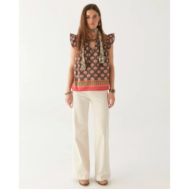 Maison Hotel Charlize Blouse