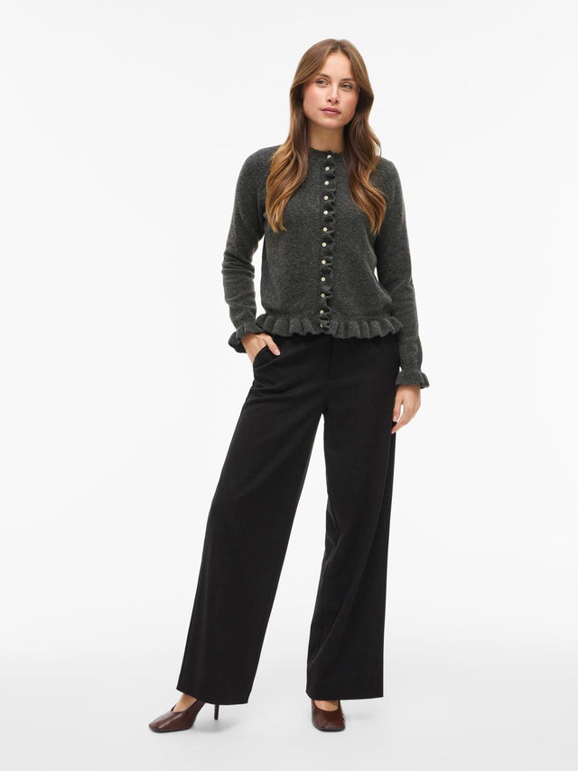 VILA-Vijacia Rundhals-Langarmpullover mit Rüschen