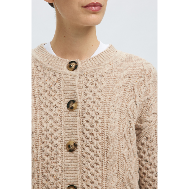 Selected Femme – Nelly – Strickjacke mit Rundhalsausschnitt