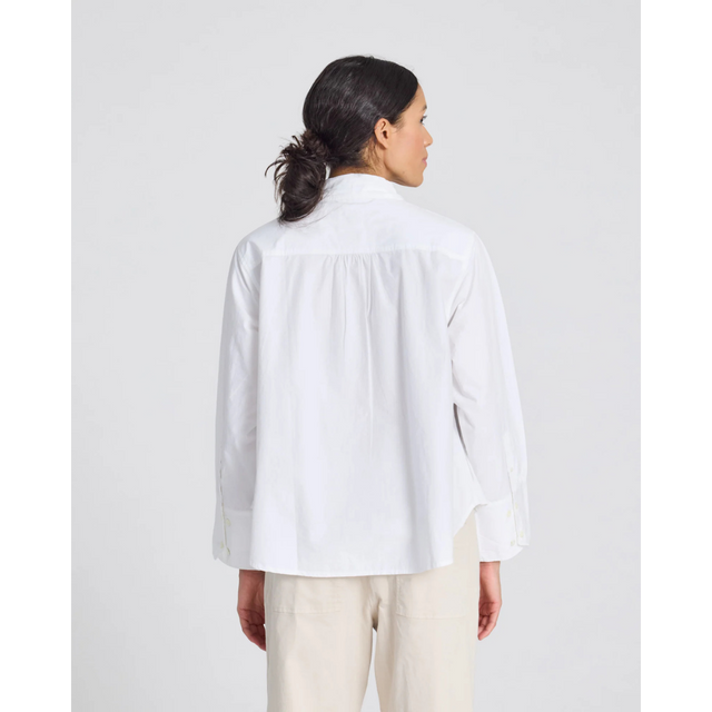 Flora Shirt i bomuldspoplin fra Gai Lisva - model bag