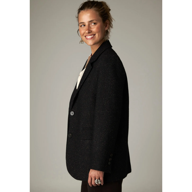 Maison Hotel Camaron Blazer