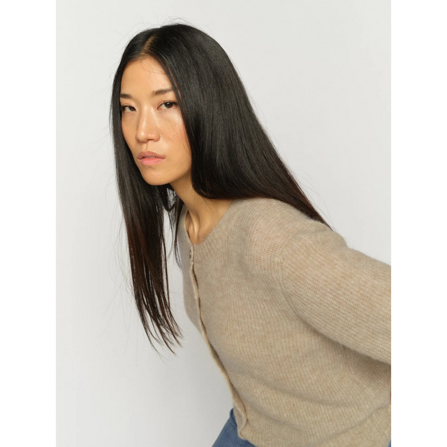 Smuk  Thora kortærmet cardigan fra Mos Mosh - siden