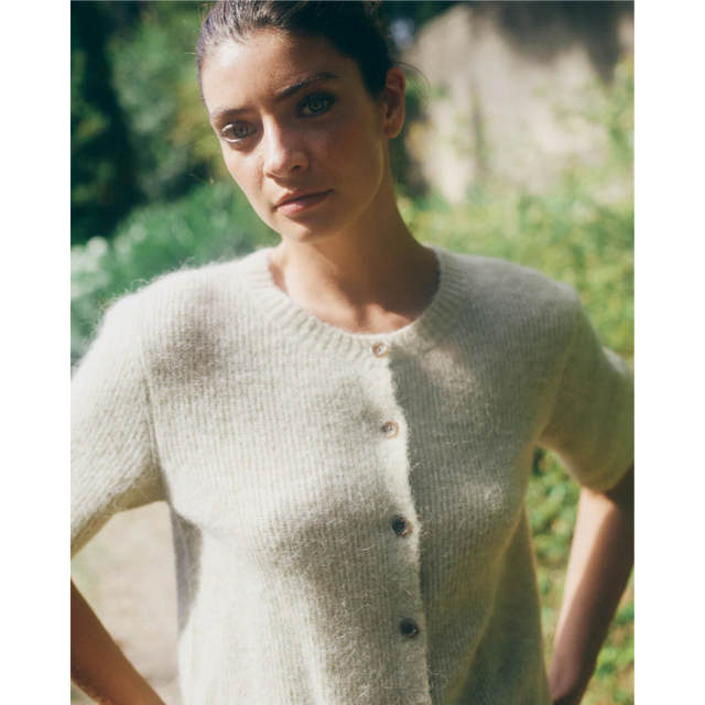 Smuk  Thora kortærmet cardigan fra Mos Mosh - lifestyle